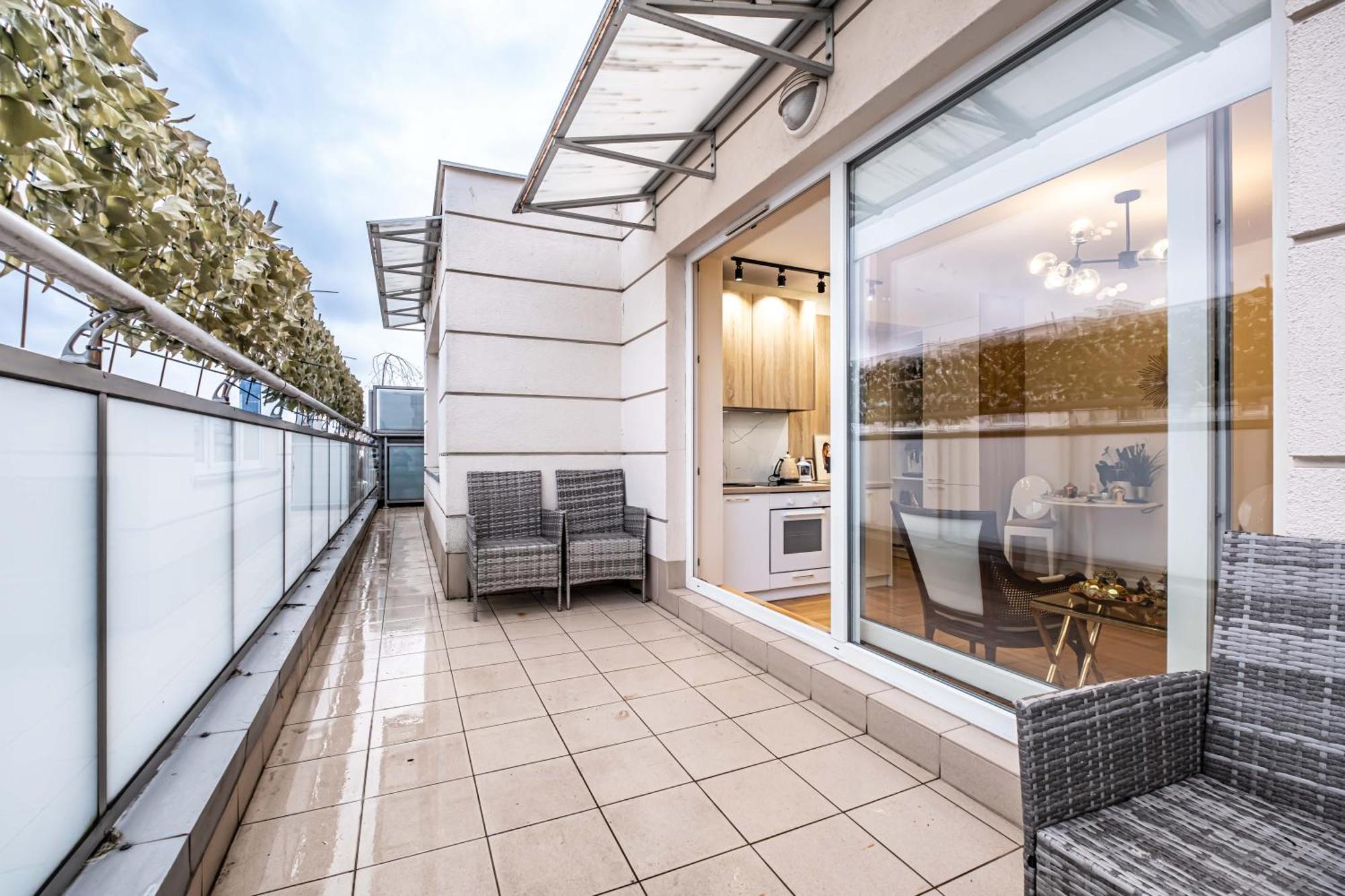 Luksusowy Apartament Blisko Centrum, Parking W Garazu Podziemnym Warszawa Exteriör bild